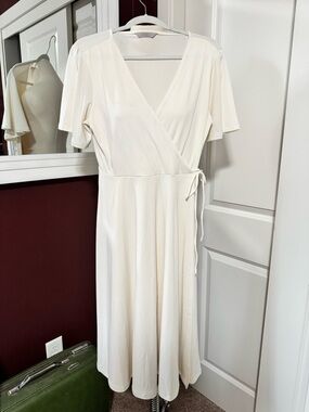 NWOT H&M Cream Wrap Midi Dress